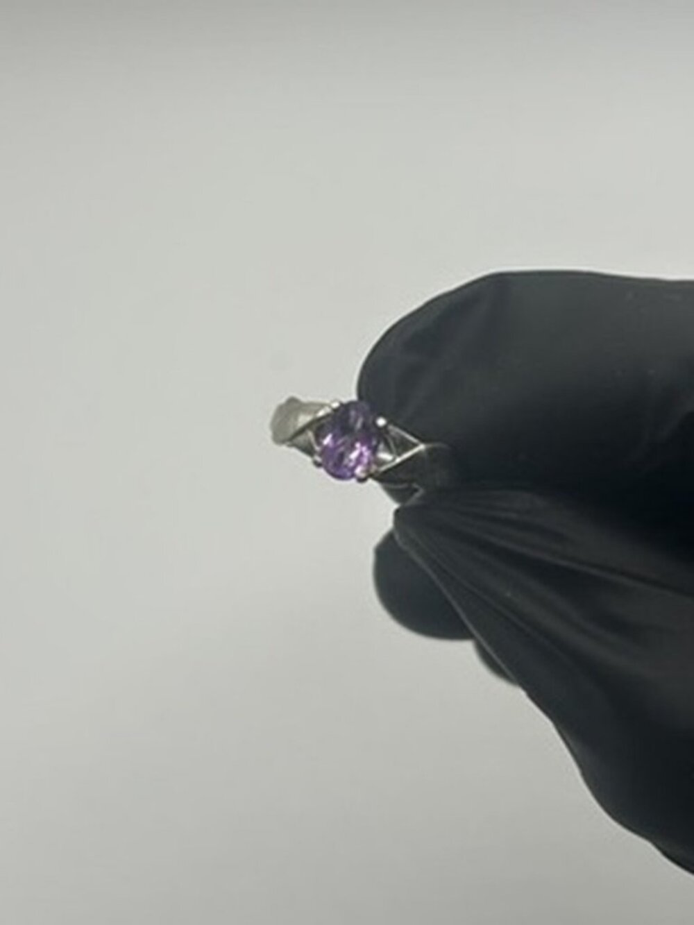 Vintage 925 Sterling Silver Amethyst Solitaire Ring Womens Purple Stone Dainty